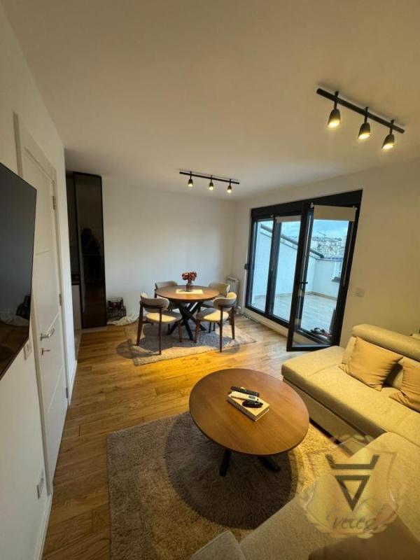 Glavna slika -Četvorosoban stan za izdavanje, 75m2, 1.200€