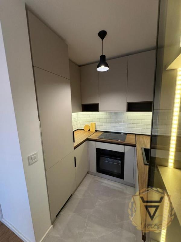 Slika 7 - Četvorosoban stan za izdavanje, 75m2, 1.200€