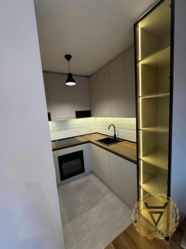 Slika 8 - Četvorosoban stan za izdavanje, 75m2, 1.200€