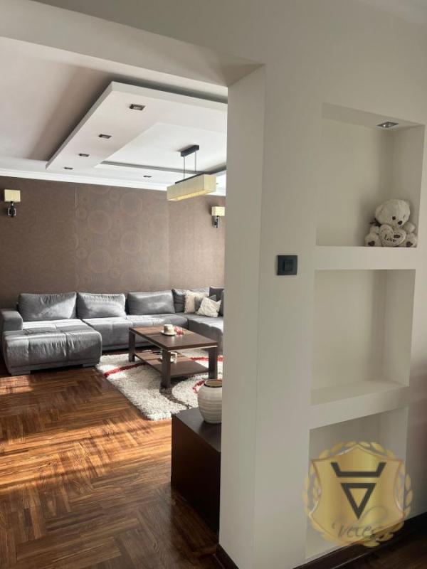 Slika 3 - Trosoban stan za izdavanje, 120m2, 1.400€