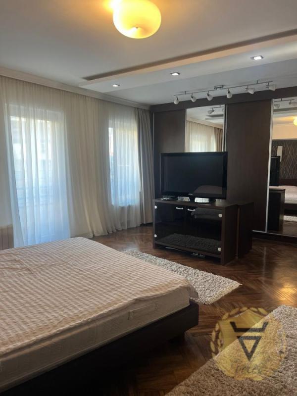 Slika 5 - Trosoban stan za izdavanje, 120m2, 1.400€