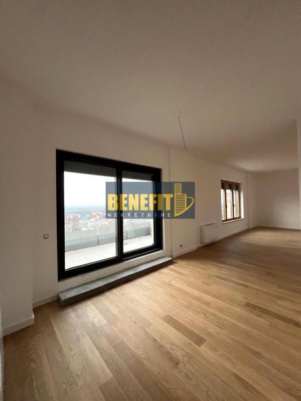 Glavna slika -Četvorosoban stan na prodaju, 174m2, 524.000€