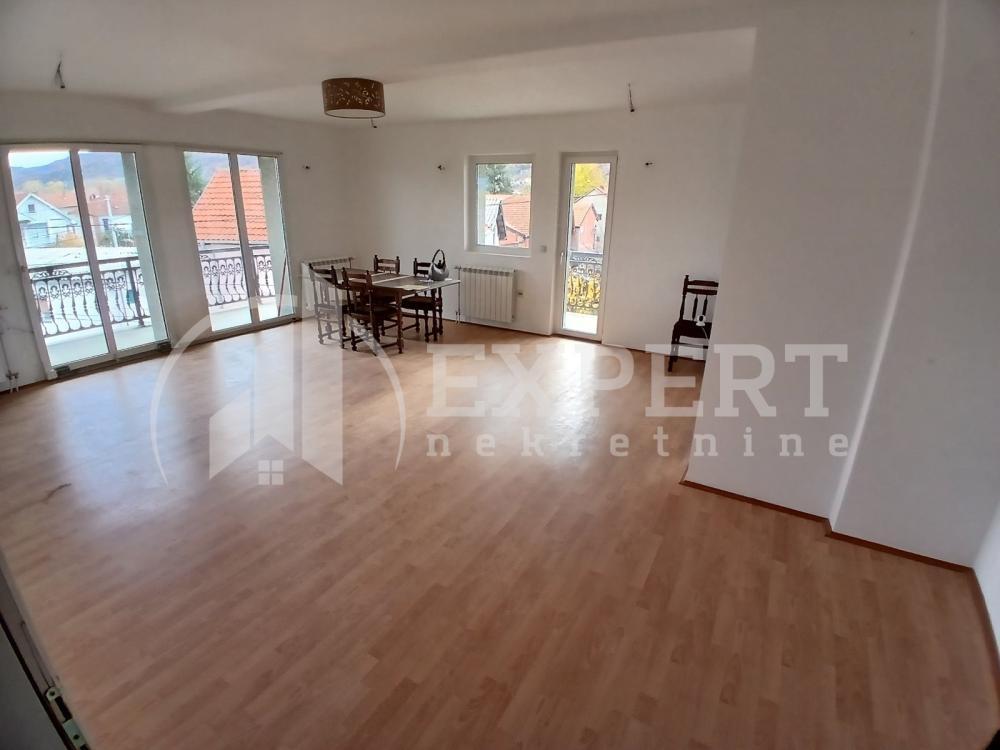 Glavna slika -Bulevar svetog cara,  Lokal za izdavanje, 152m2, 500€