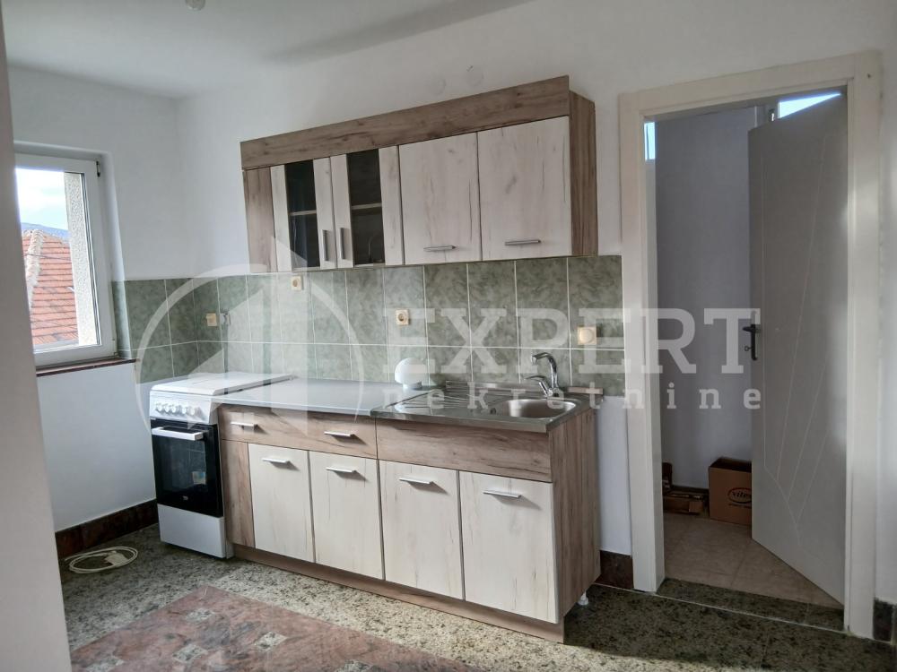 Slika 7 - Bulevar svetog cara,  Lokal za izdavanje, 152m2, 500€