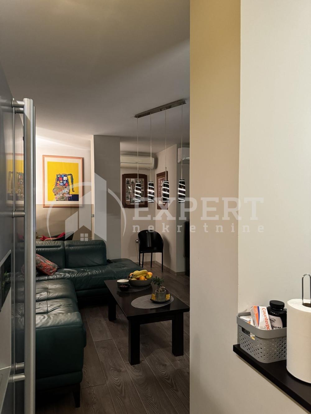 Slika 2 - Romanijska, Četvorosoban stan na prodaju, 150m2, 255.000€