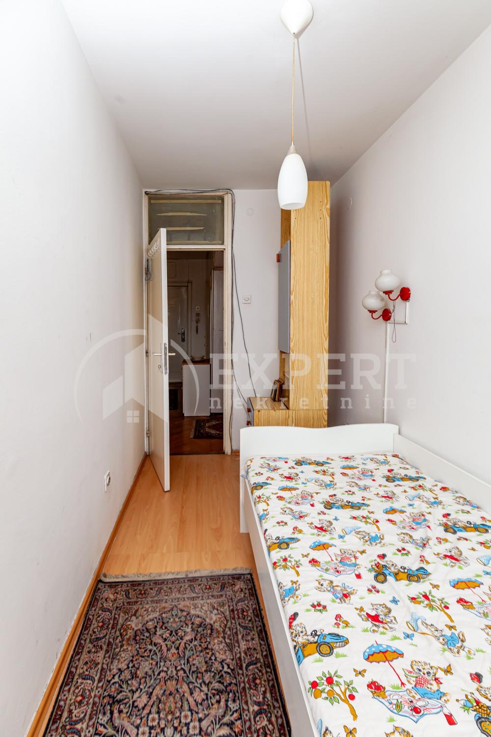 Slika 8 - Bulevar dr Zorana, Trosoban stan na prodaju, 69m2, 128.750€