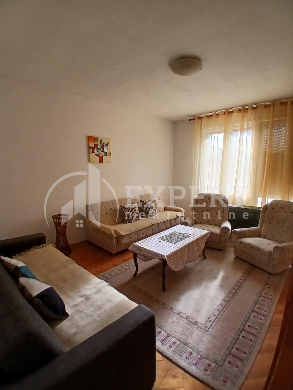 Slika 1 - Obrenovićeva, Dvosoban stan za izdavanje, 60m2, 300€