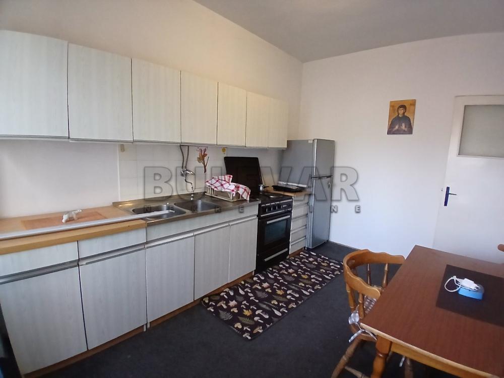 Slika 4 - Obrenovićeva, Dvosoban stan za izdavanje, 60m2, 300€