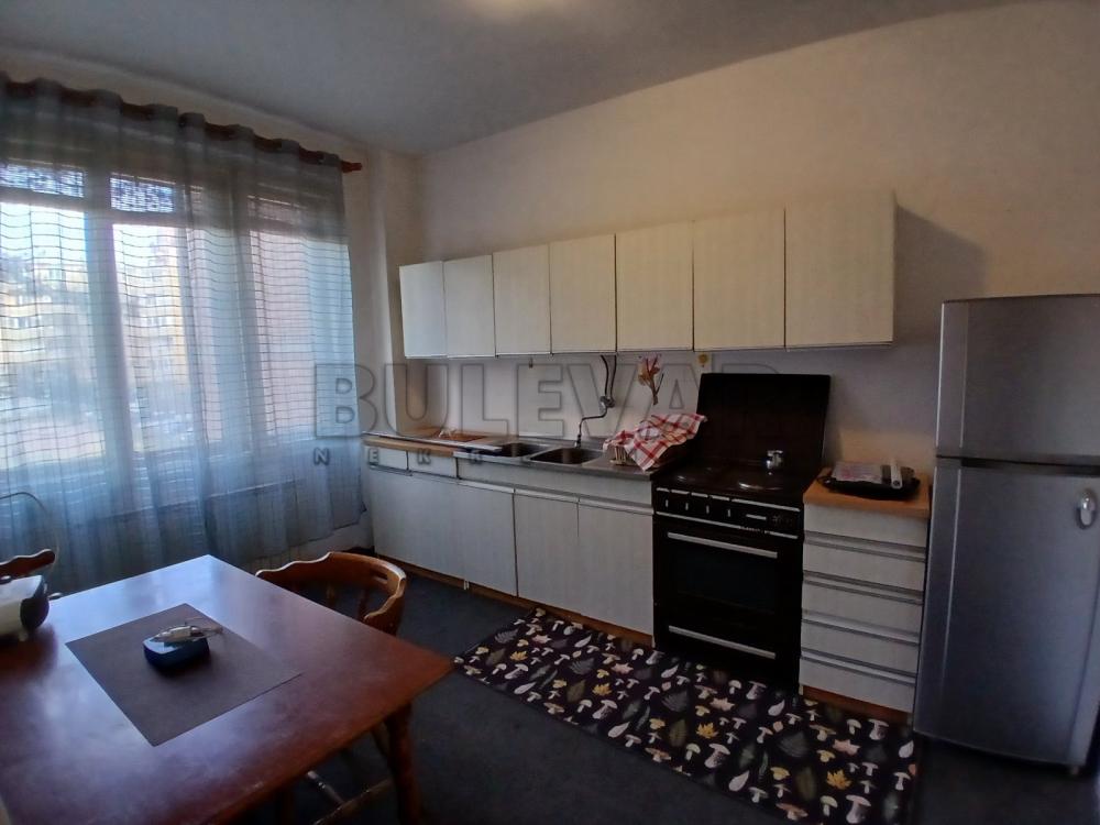 Slika 3 - Obrenovićeva, Dvosoban stan za izdavanje, 60m2, 300€