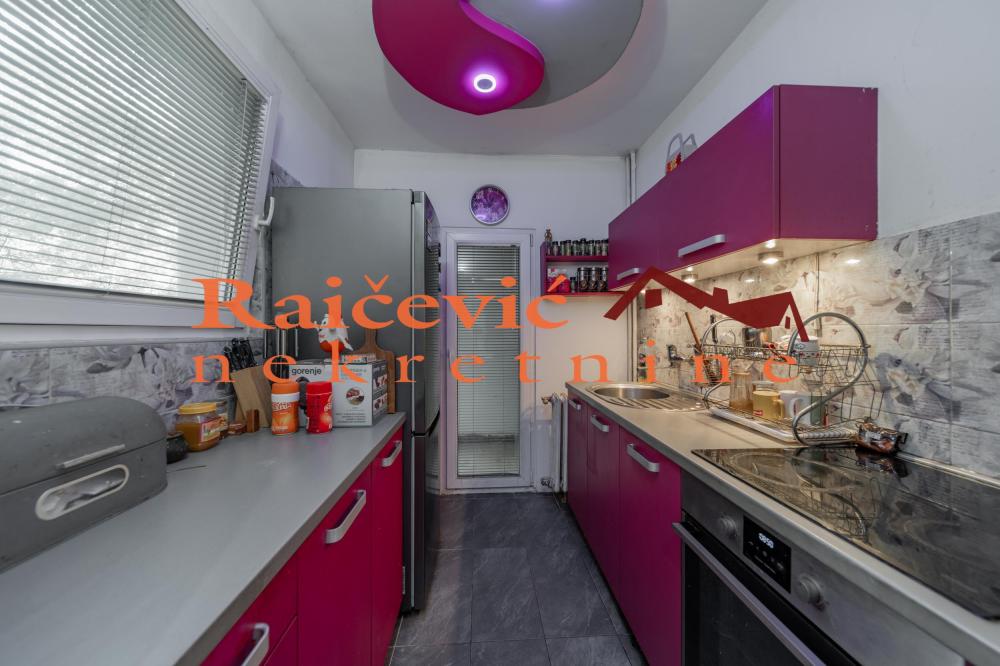 Slika 8 - Omladinskih brigada, Trosoban stan na prodaju, 98m2, 275.000€