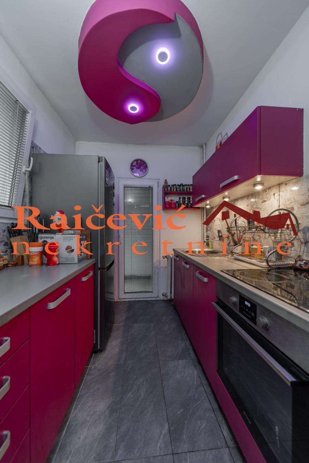 Slika 9 - Omladinskih brigada, Trosoban stan na prodaju, 98m2, 275.000€