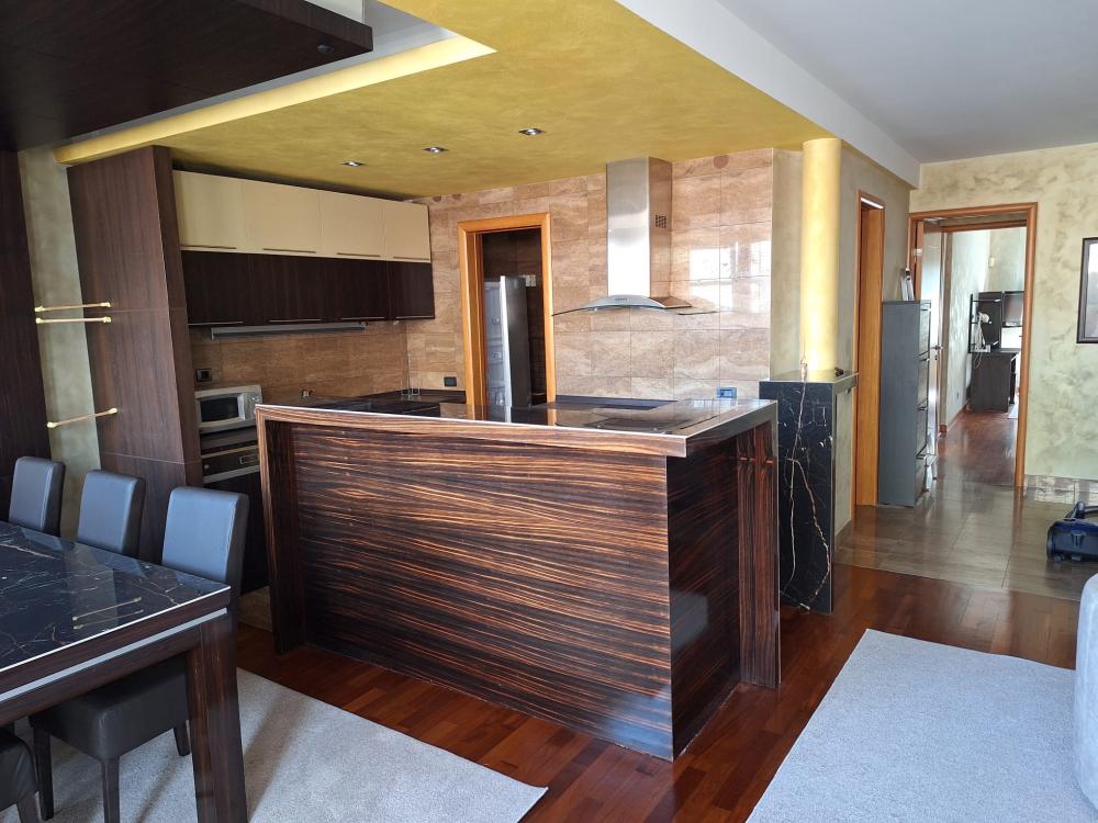 Slika 2 - Patrijarha Varnave, Trosoban stan za izdavanje, 90m2, 1.300€