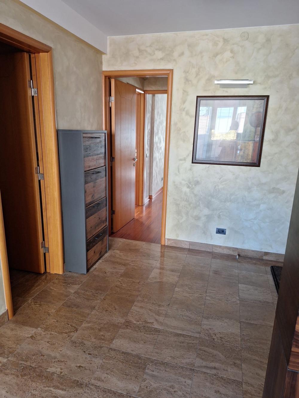 Slika 4 - Patrijarha Varnave, Trosoban stan za izdavanje, 90m2, 1.300€
