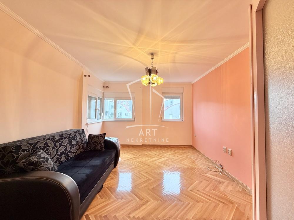 Slika 1 - Vidikovački venac, Četvorosoban stan na prodaju, 108m2, 275.000€