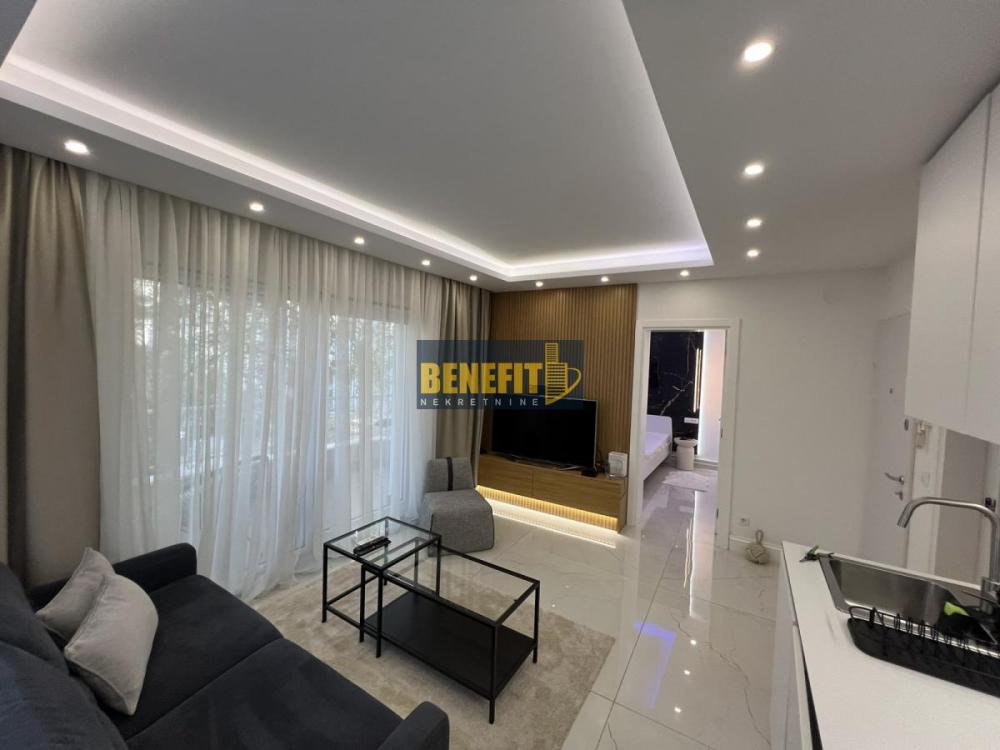 Slika 2 - Dvosoban stan za izdavanje, 45m2, 700€