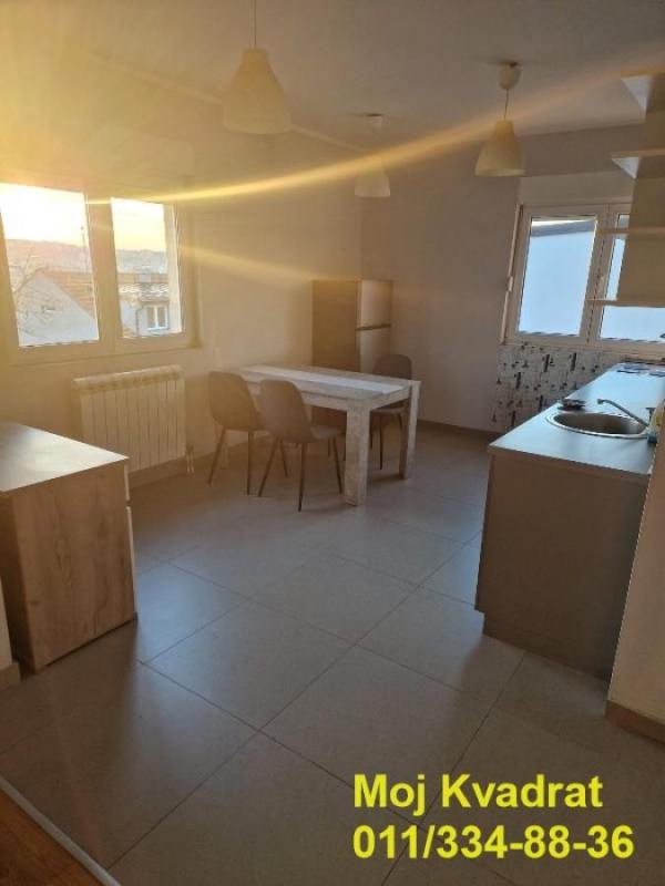 Slika 3 - Trosoban stan za izdavanje, 90m2, 700€