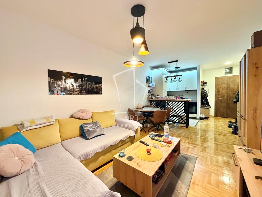 Glavna slika oglasa 378010