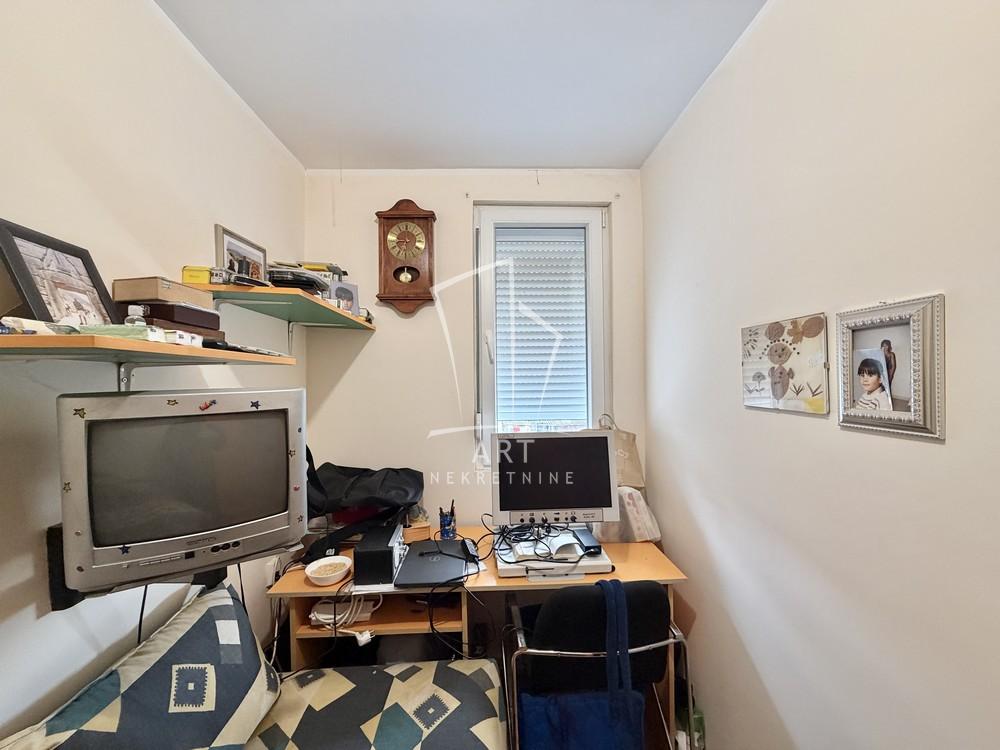 Slika 10 - 22. oktobra, Troiposoban stan na prodaju, 86m2, 240.000€