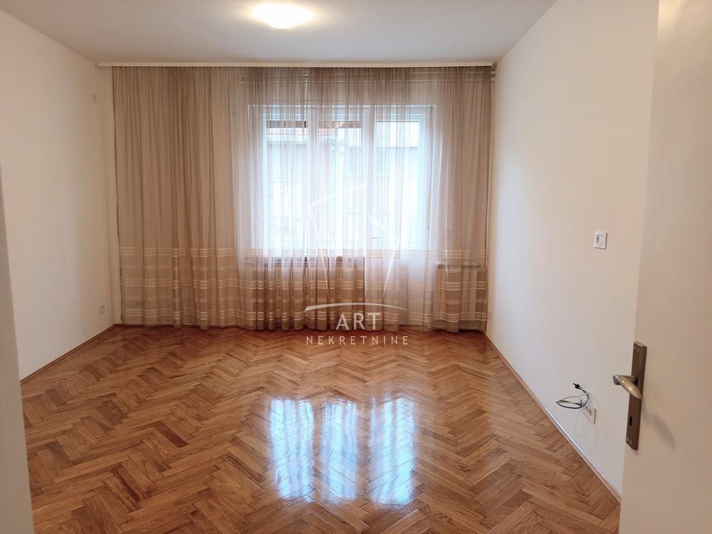 Glavna slika -Majke Jevrosime, Trosoban stan za izdavanje, 78m2, 1.100€