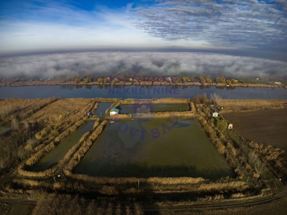 Slika 1 -  Građevinsko zemljište na prodaju, Čurug, 1.648.000€