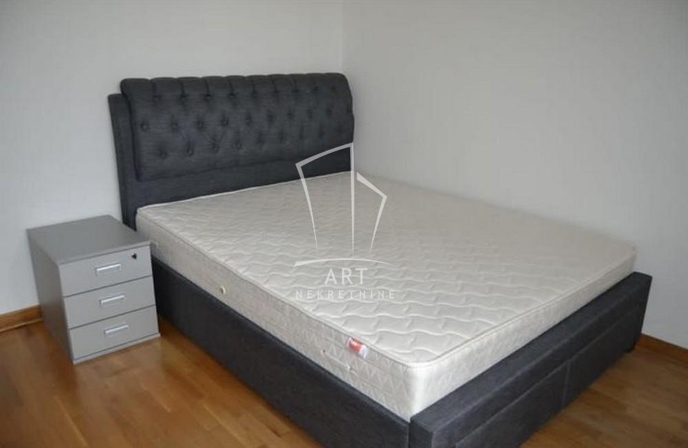 Slika 7 - Vladete Kovačevića, Četvorosoban stan za izdavanje, 108m2, 2.300€