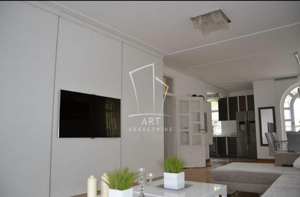 Slika 3 - Vladete Kovačevića, Četvorosoban stan za izdavanje, 108m2, 2.300€