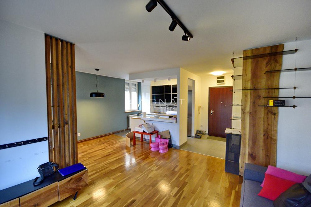 Slika 1 - Kralja Vladimira, Trosoban stan na prodaju, 73m2, 268.000€