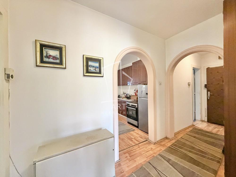 Slika 4 - Sarajevska, Trosoban stan na prodaju, 85m2, 288.000€