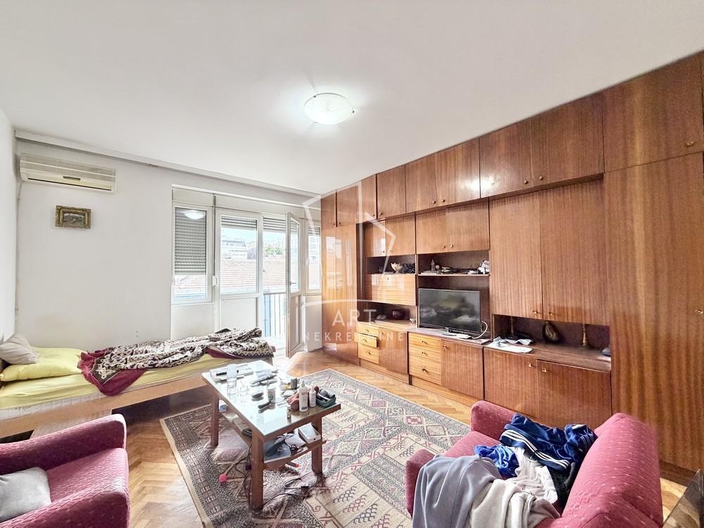 Glavna slika -Sarajevska, Trosoban stan na prodaju, 85m2, 288.000€