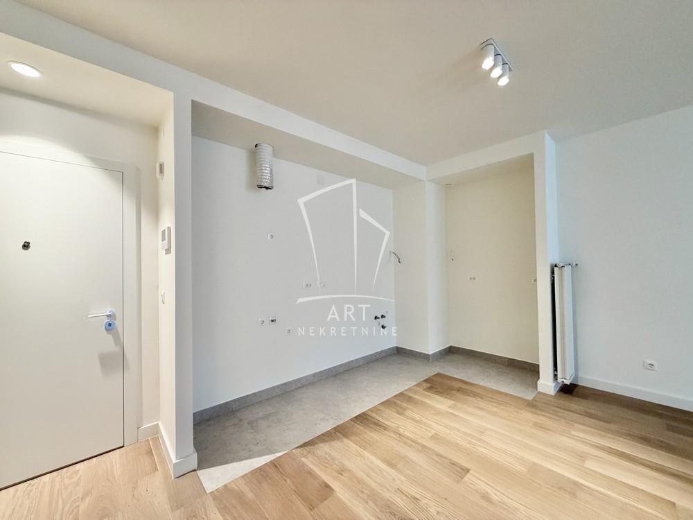 Slika 3 - Luke Ćelovića Trebinjca, Trosoban stan na prodaju, 87m2, 375.000€