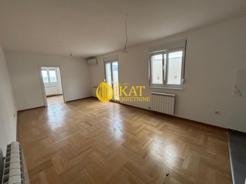 Glavna slika -Dvoiposoban stan na prodaju, 57m2, 125.000€