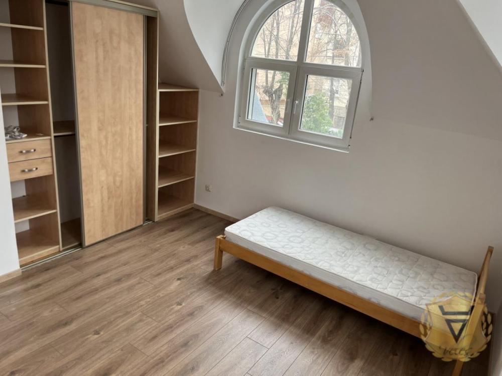 Slika 9 - Kuća za izdavanje, 220m2, 3.000€