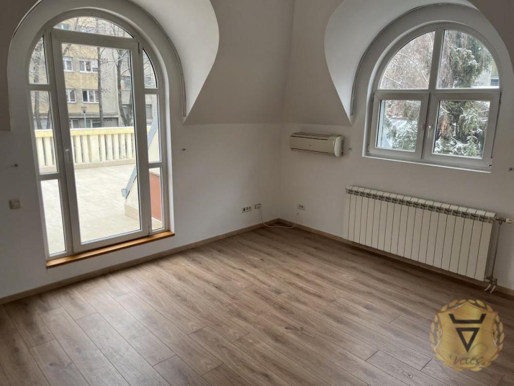 Slika 10 - Kuća za izdavanje, 220m2, 3.000€