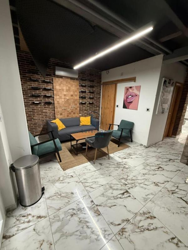 Slika 4 - Sarajevska,  Lokal za izdavanje, 70m2, 1.350€