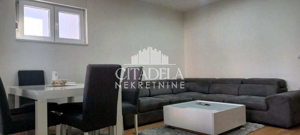 Slika 1 - Zmajevačka, Jednoiposoban stan za izdavanje, 40m2, 500€