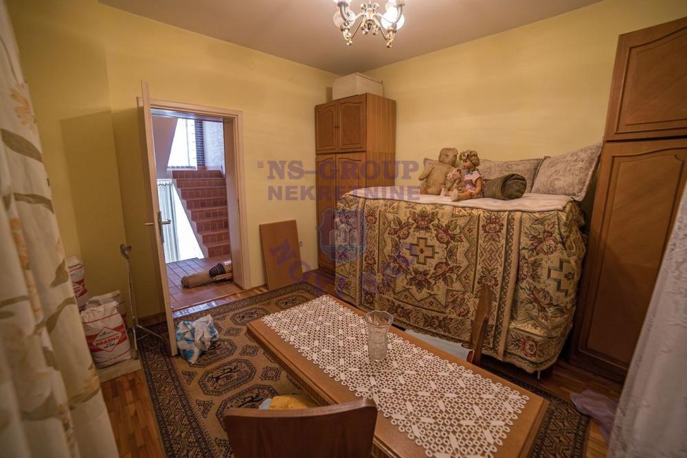 Slika 8 - Svetozara Miletića,  Kuća na prodaju, 110m2, 286.440€