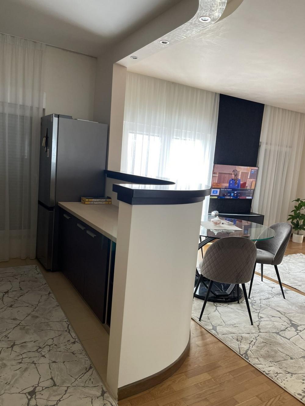 Slika 3 - Velisava Vulovića, Trosoban stan za izdavanje, 86m2, 1.900€