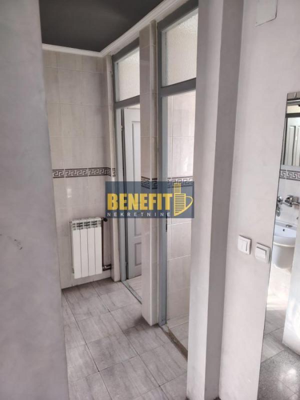 Slika 9 -  Lokal za izdavanje, 212m2, 1.800€