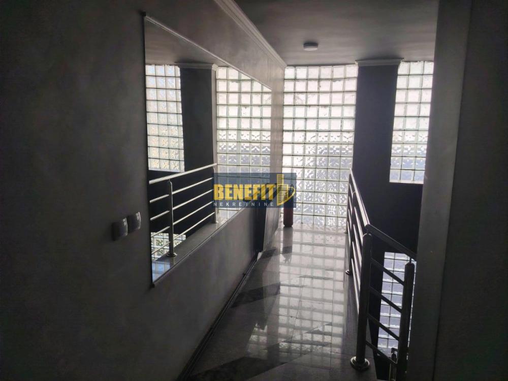 Slika 11 -  Lokal za izdavanje, 212m2, 1.800€