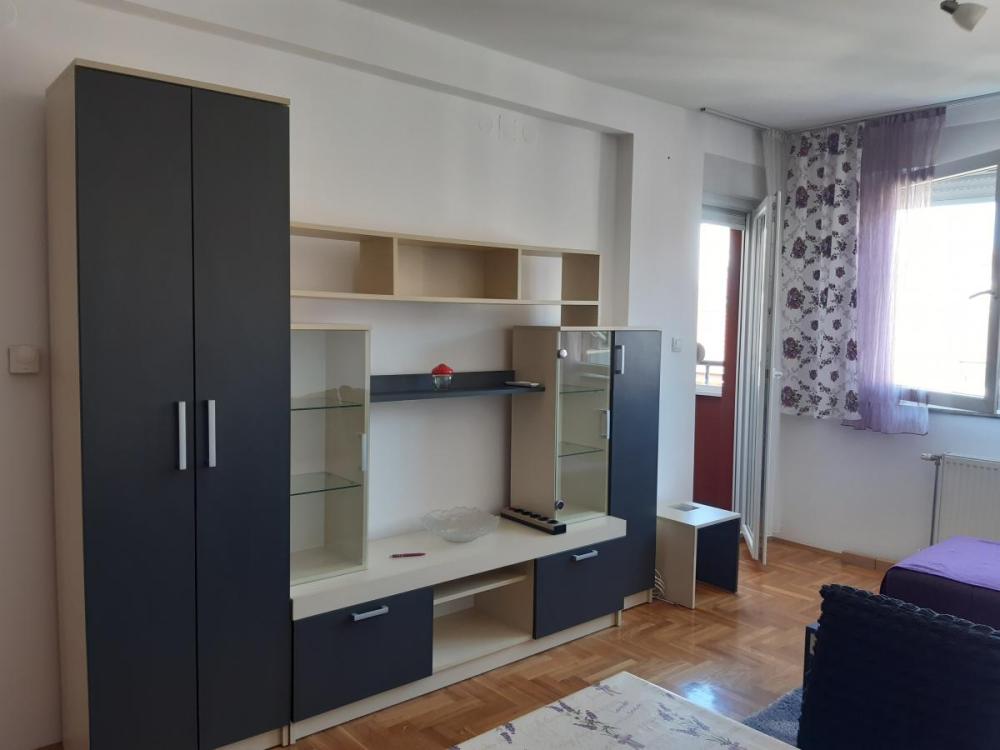 Slika 1 - Dvosoban stan za izdavanje, 38m2, 370€