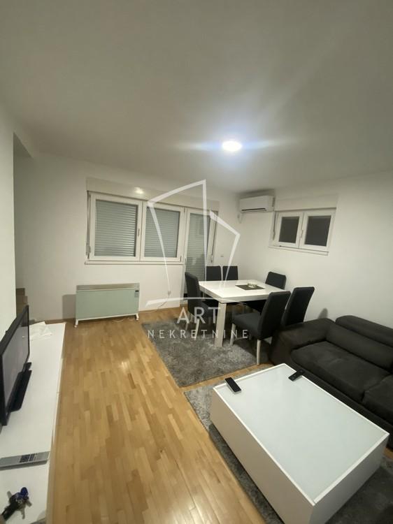 Slika 3 - Zmajevačka, Jednoiposoban stan za izdavanje, 39m2, 450€