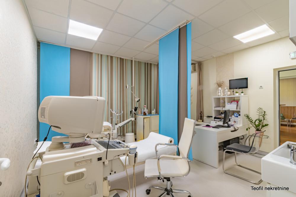 Slika 2 - Cara Dušana,  Lokal na prodaju, 104m2, 450.000€