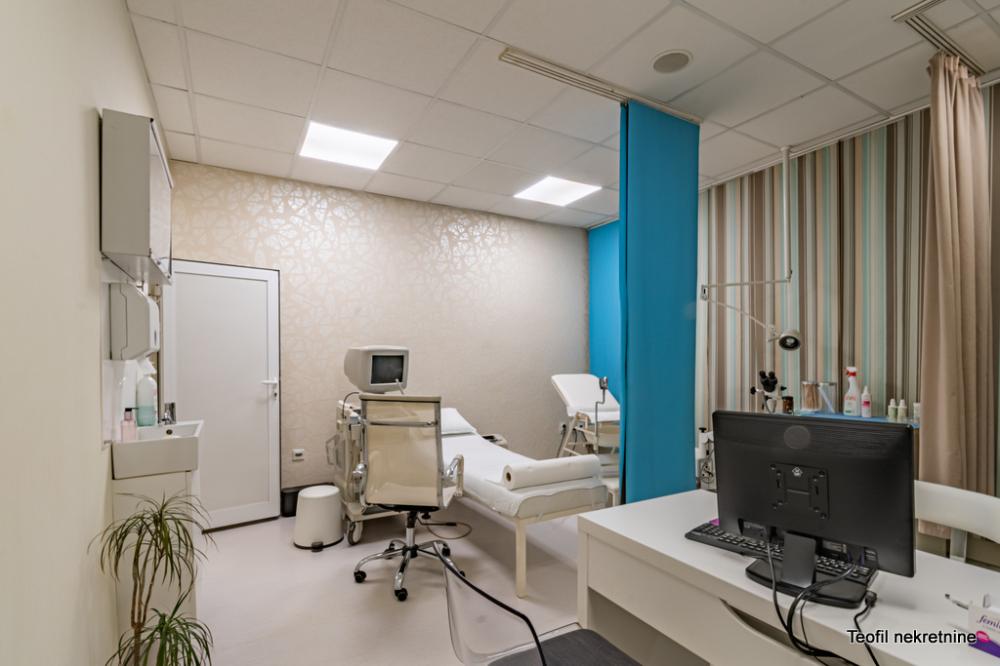 Slika 3 - Cara Dušana,  Lokal na prodaju, 104m2, 450.000€