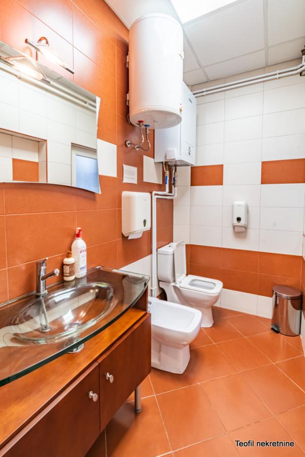 Slika 8 - Cara Dušana,  Lokal na prodaju, 104m2, 450.000€