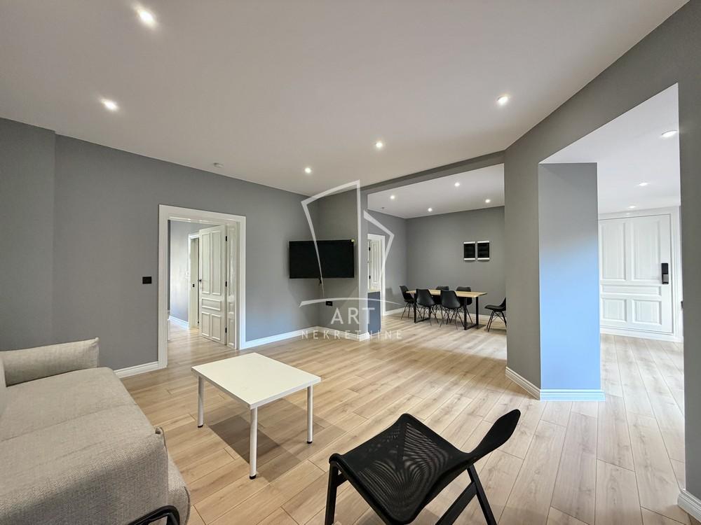 Slika 2 - Bulevar Kralja Aleksandra, Četvorosoban stan za izdavanje, 119m2, 1.900€