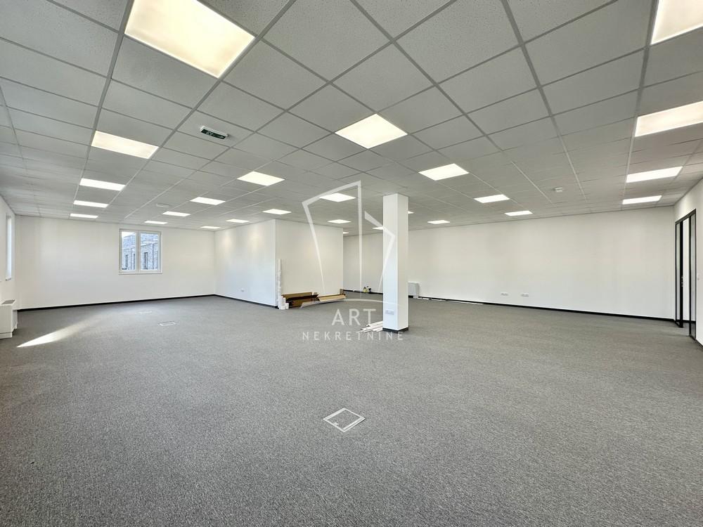 Slika 2 - Tošin bunar,  Lokal za izdavanje, 250m2, 3.750€