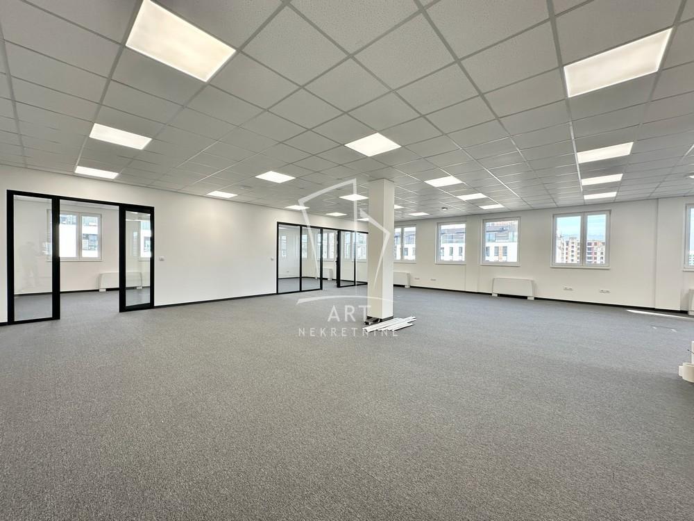 Glavna slika -Tošin bunar,  Lokal za izdavanje, 250m2, 3.750€