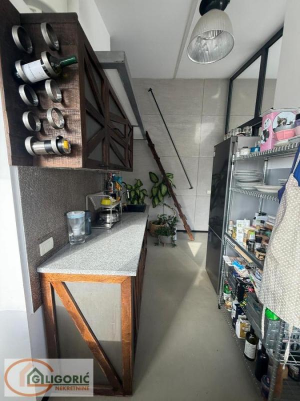 Slika 4 - Kapetana Miloša Žunjića, Četvorosoban stan na prodaju, 130m2, 270.000€