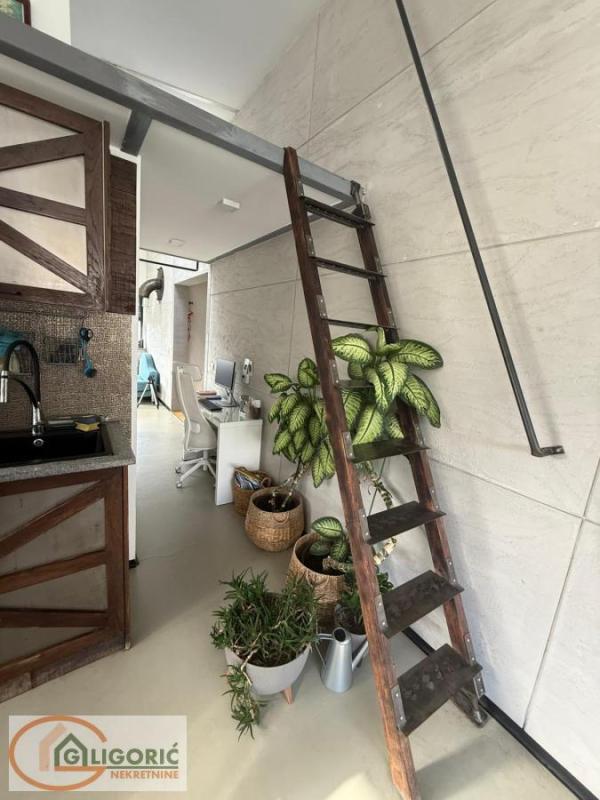 Slika 8 - Kapetana Miloša Žunjića, Četvorosoban stan na prodaju, 130m2, 270.000€