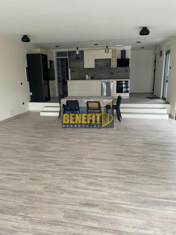 Slika 1 -  Lokal za izdavanje, 360m2, 3.500€